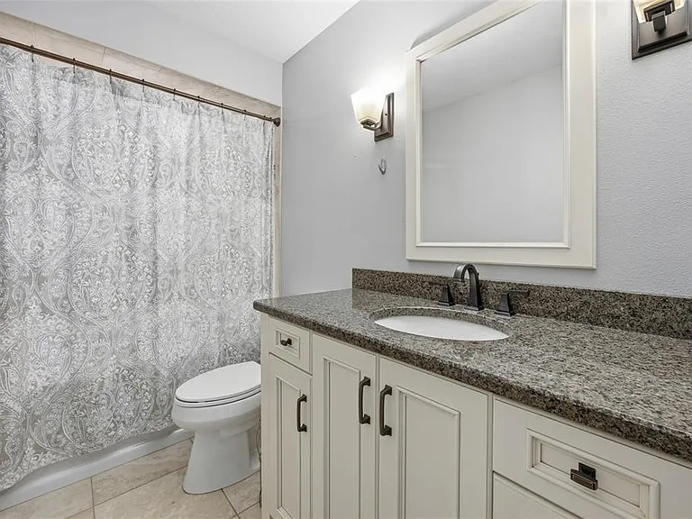 8080 NW 47th St — Photo 18
