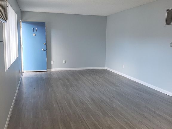 5th image of 21024 Bryant St APT 11