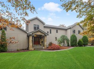 116 Stubble Brook Rd, West Greenwich, RI 02817