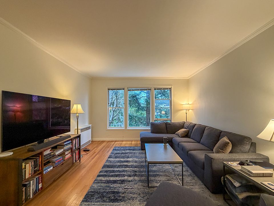 1st image of 3839 Divisadero St APT 206