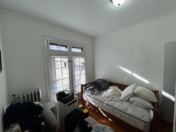 5th image of 1154 W Lunt Ave APT 117