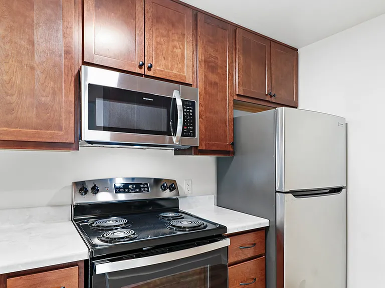 493 S Perry Pkwy — Photo 5