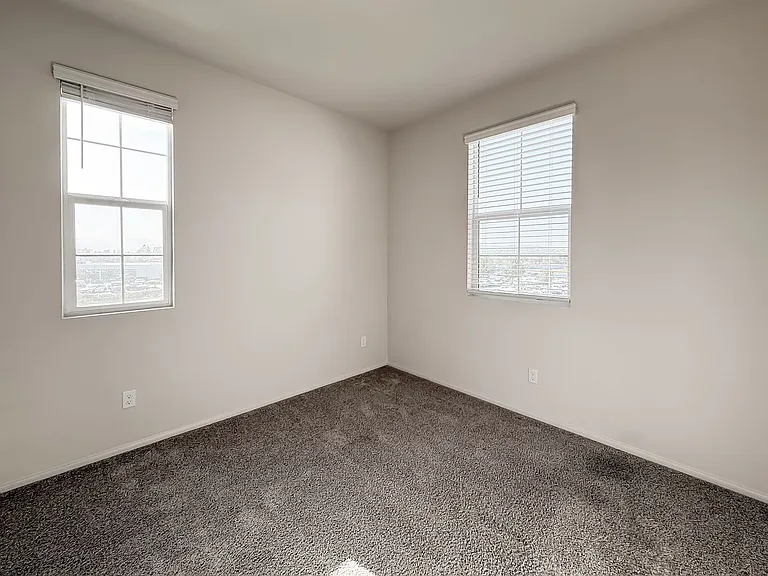 28076 Melrose Dr — Photo 55