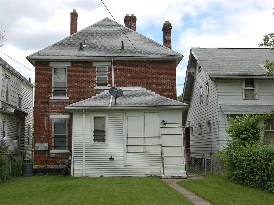 2nd image of 907 E Livingston Ave