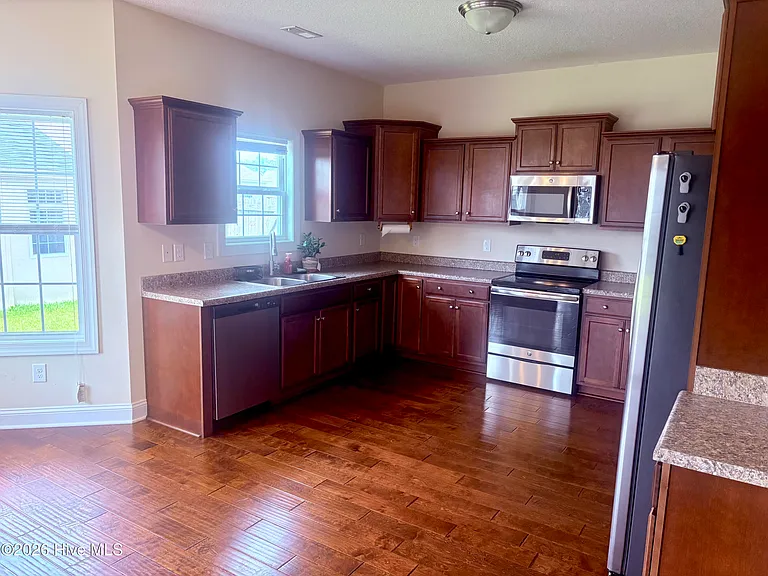 311 Aquamarine Cir — Photo 21