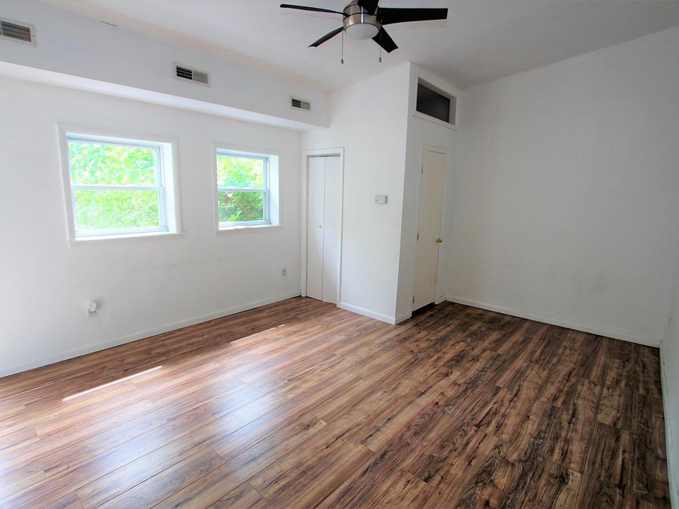 1st image of 928 N 2nd St #E