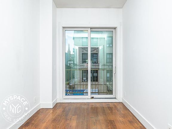5th image of 85 Graham Ave #3A