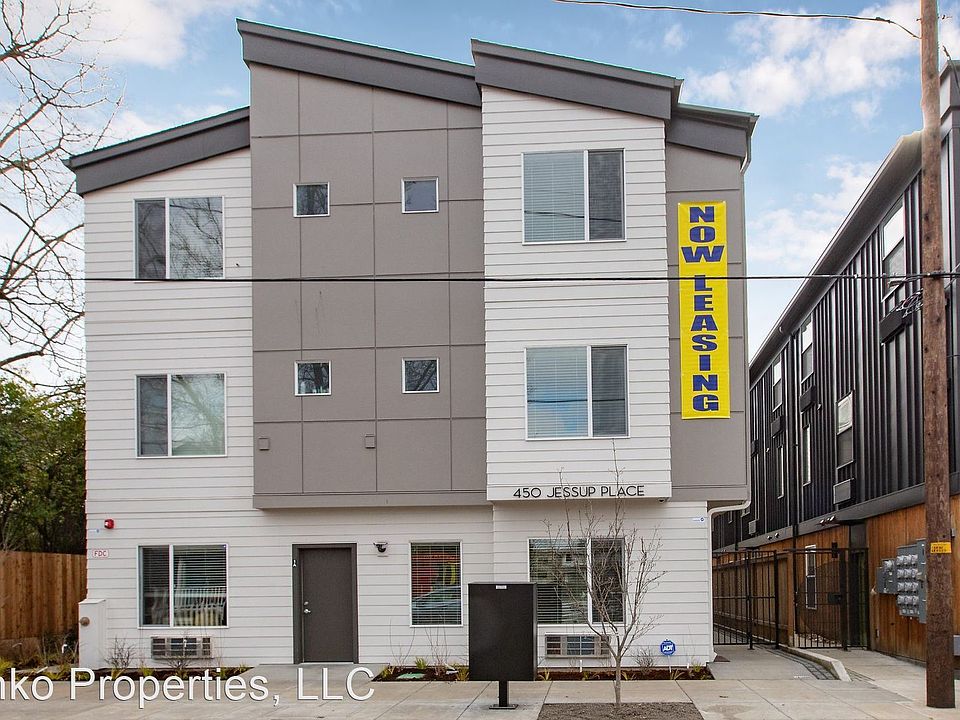 1st image of 450 NE Jessup St #3C