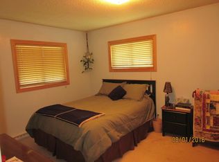 1210 W Montana St, Lewistown, MT 59457
