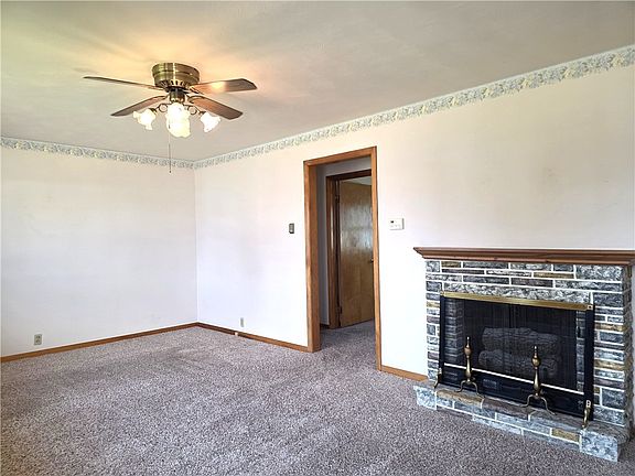 3rd image of 419 N Market St