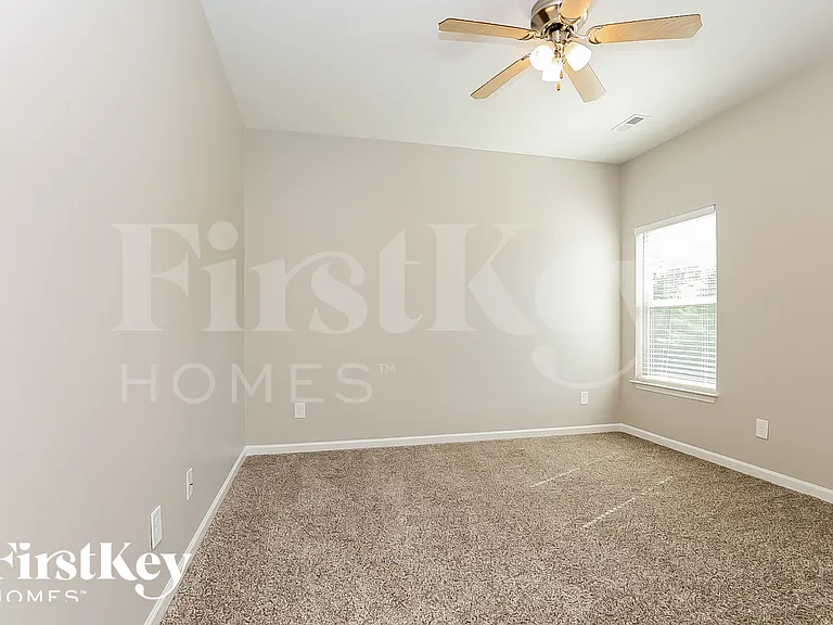 908 Carnation Dr — Photo 13