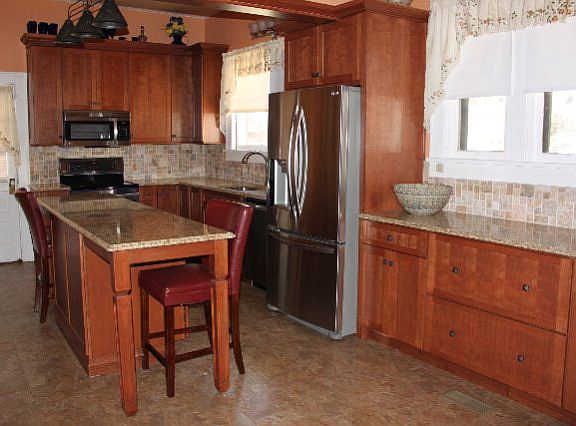 Eat In Kitchen