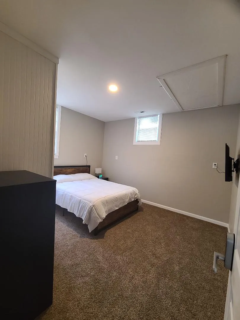 106 Cartee Avenue - Room H (Greenville SC) — Photo 2