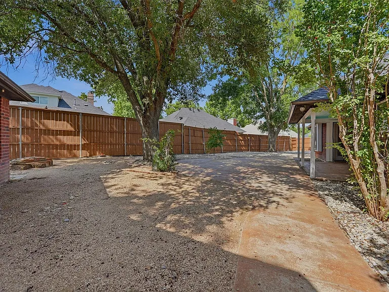 1801 Callender Hill Rd — Photo 34