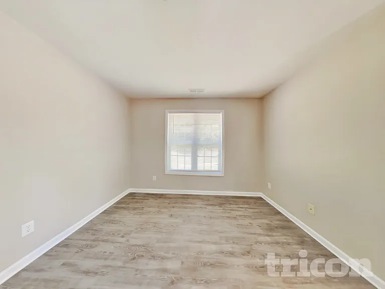 345 Gray Ghost St — Photo 7