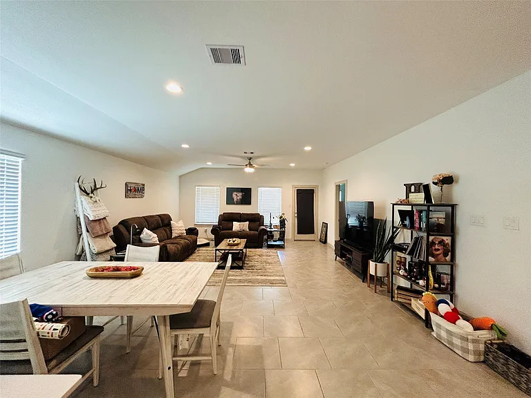 29403 Georgia Throw Ln — Photo 15
