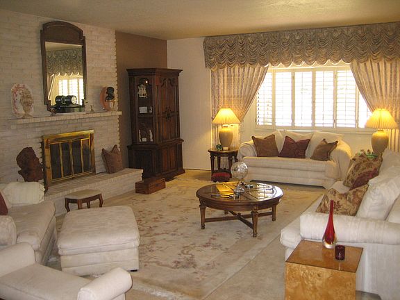 5th image of 2281 Crystal Dr