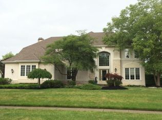 5849 Heritage Lakes Dr, Hilliard, OH