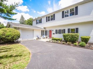 26 Ashmont Dr, Framingham, MA 01701