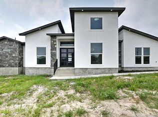 971 County Road 319, La Vernia, TX 78121