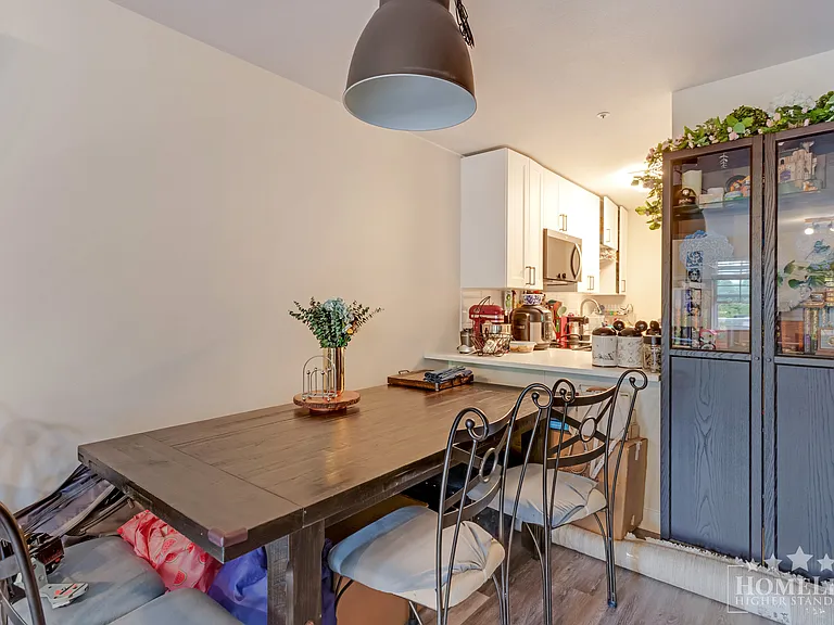 2375 Shaughnessy St #103 — Photo 8