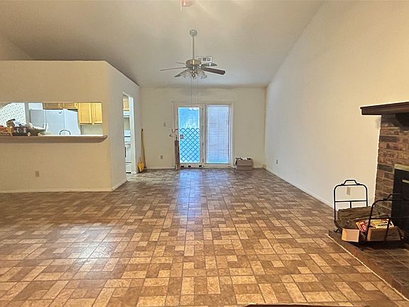 4th image of 3904 Manzinita St