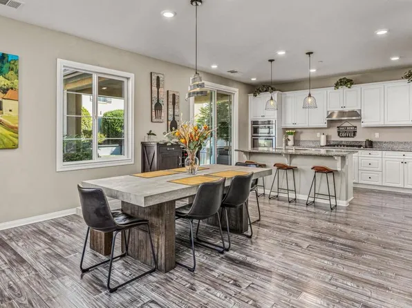 10664 Sandy Creek Dr, Santee, CA 92071