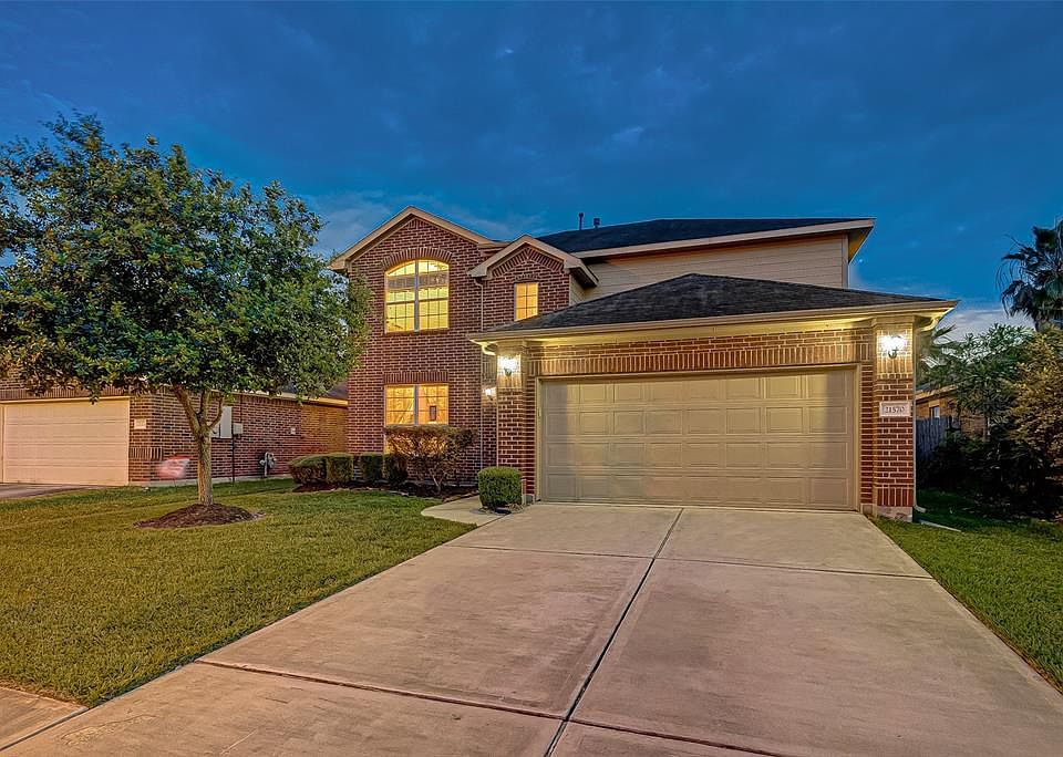 1st image of 21570 Kings Bend Dr