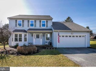 419 Deep Willow Dr, Exton, PA 19341