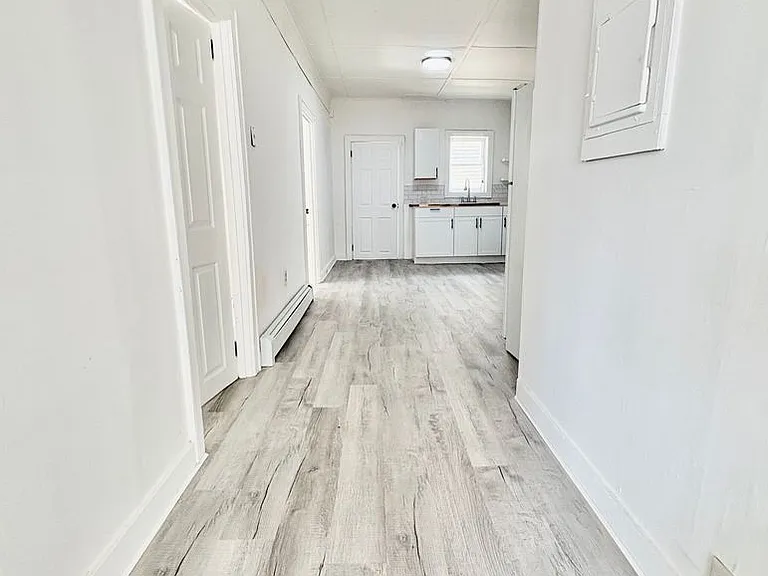94 Malletts Bay Ave — Photo 15