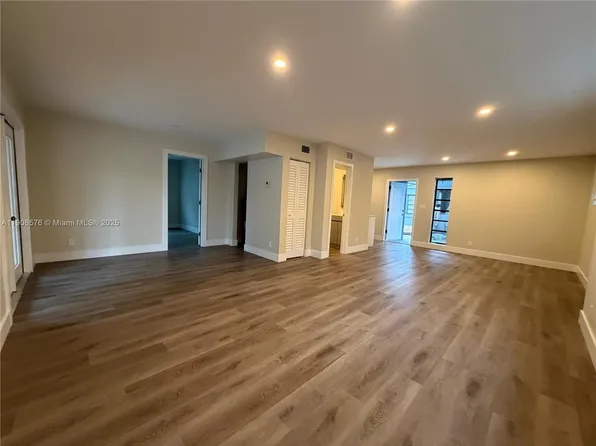 126 NE 19th Ave Unit 1, Pompano Beach, FL 33060