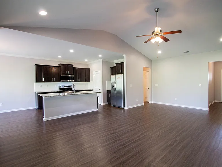 1068 Aronimink Dr — Photo 5