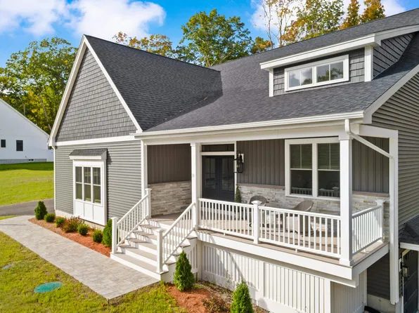 36 Parkside Drive, Pelham, NH 03076