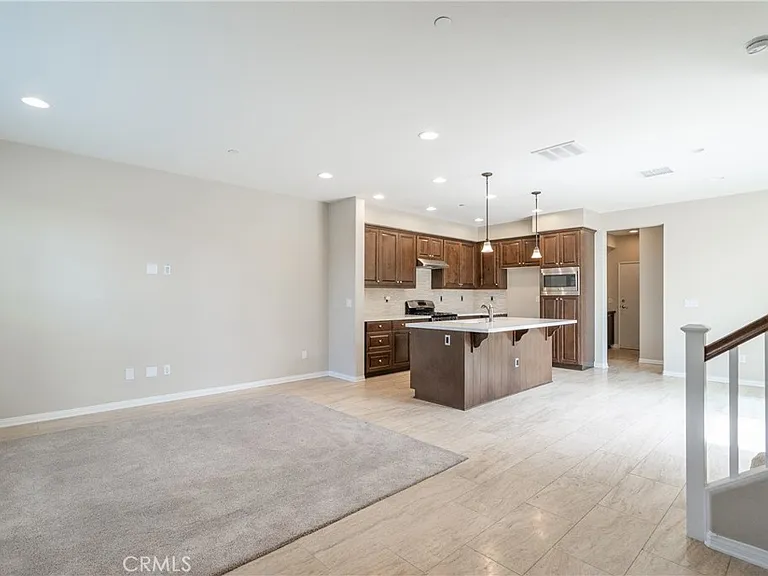 20328 Paseo Las Olivas — Photo 7