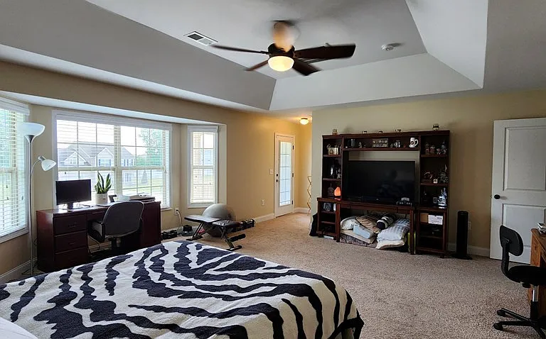 910 McCathern Ave — Photo 20