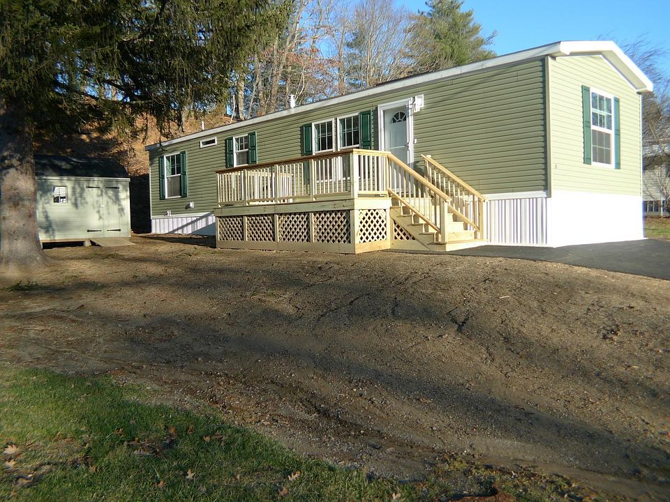 82 Hayes Park Exeter NH 03833 MLS 4980784 Zillow