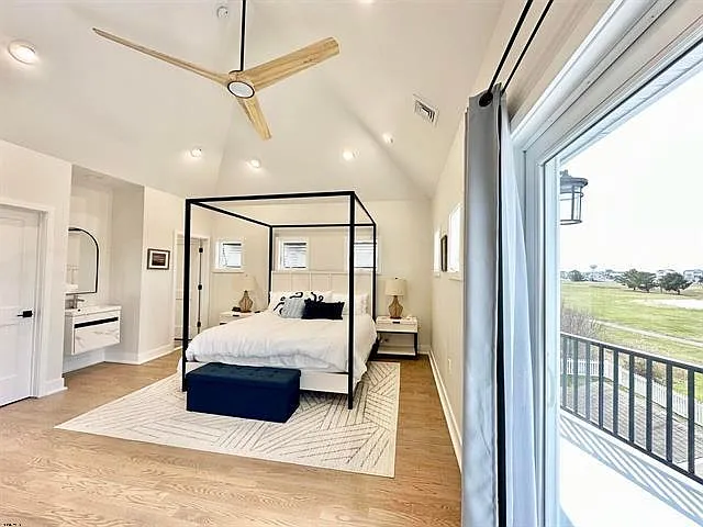 136 Lincoln Dr — Photo 21