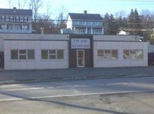 1334 Streets Run Rd, West Mifflin, PA 15236