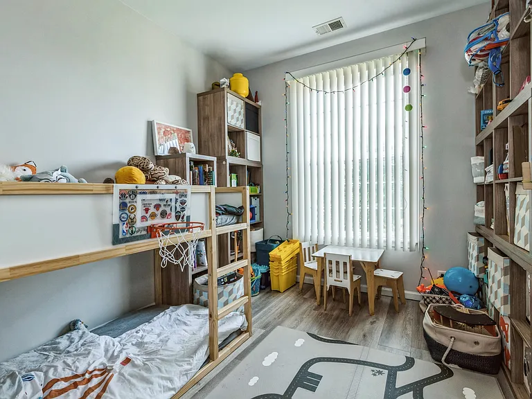 250 Rosehall Dr #260 — Photo 9