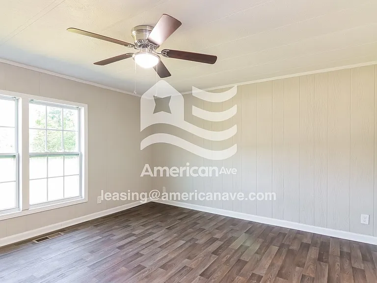 1172735_008_main_bedroom_9.jpg
