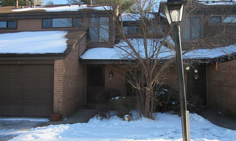 1st image of 149 Greenbrook Dr Unit 149