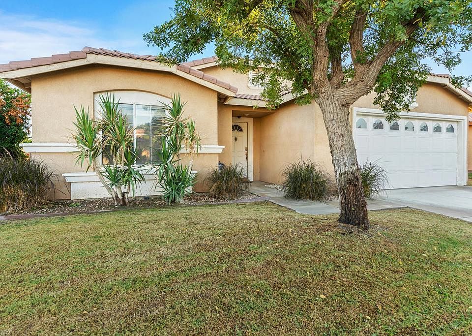 1st image of 82537 Delano Dr