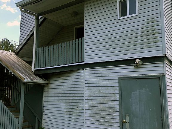 3rd image of 401 N Hasson St
