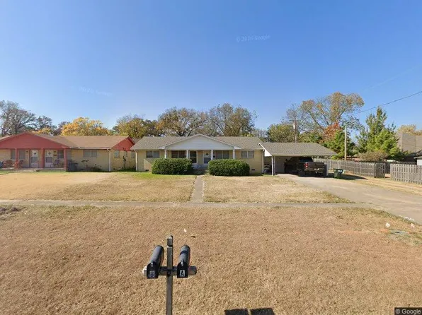 108 S 4th Ave #A, Madill, OK 73446