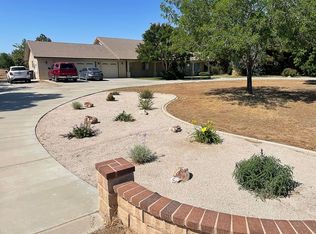 2552 W Avenue N12, Palmdale, CA 93551