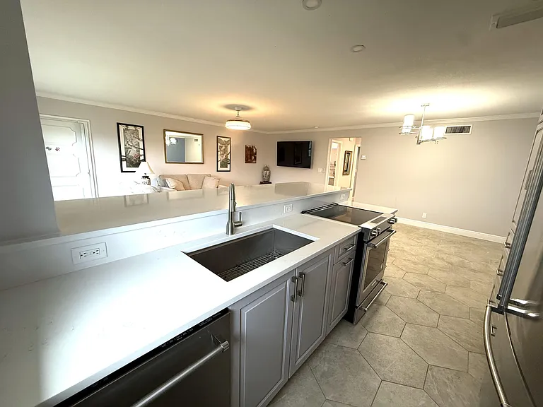 916 Savannas Point Dr #E — Photo 11