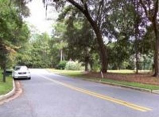 12 Hardwicke Ln, Savannah, GA 31411