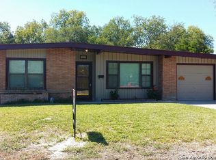 323 Laddie Pl, San Antonio, TX 78201