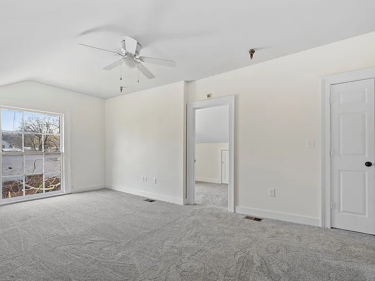 212 W 6th St, Columbia, TN 38401 — Photo 9