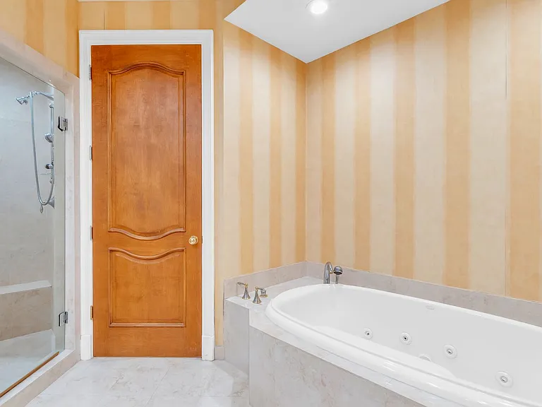 791 Crandon Blvd #Penthouse 4 — Photo 15